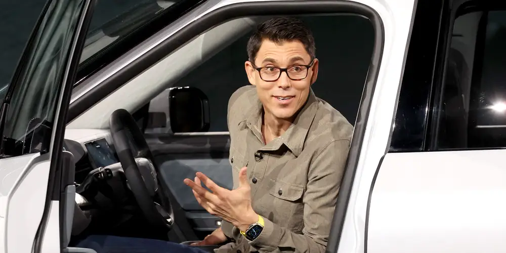 rivian-thue-quan-anh-huong-chi-phi-san-xuat-xe-dien