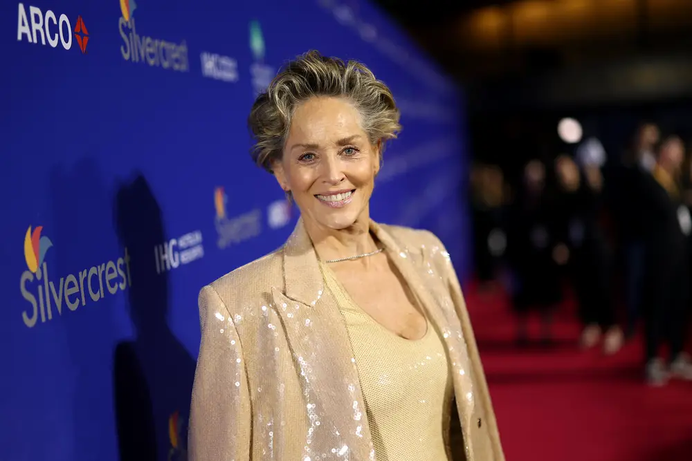 sharon-stone-nguoi-mau-kiem-tien-hon-dien-vien